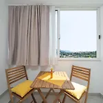 Apartment Tajchi, 5 Min From Rixos Beach